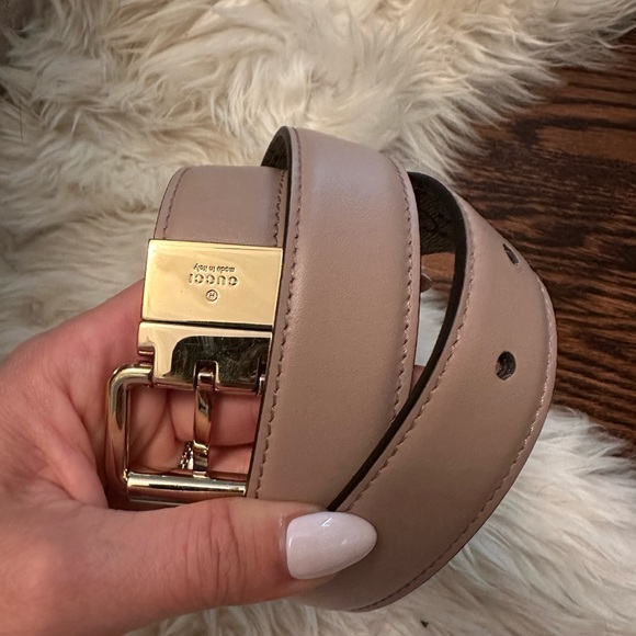 Gucci used reversible belt, canvas print/powder pink. Gold buckle. Size … - Picture 2 of 2